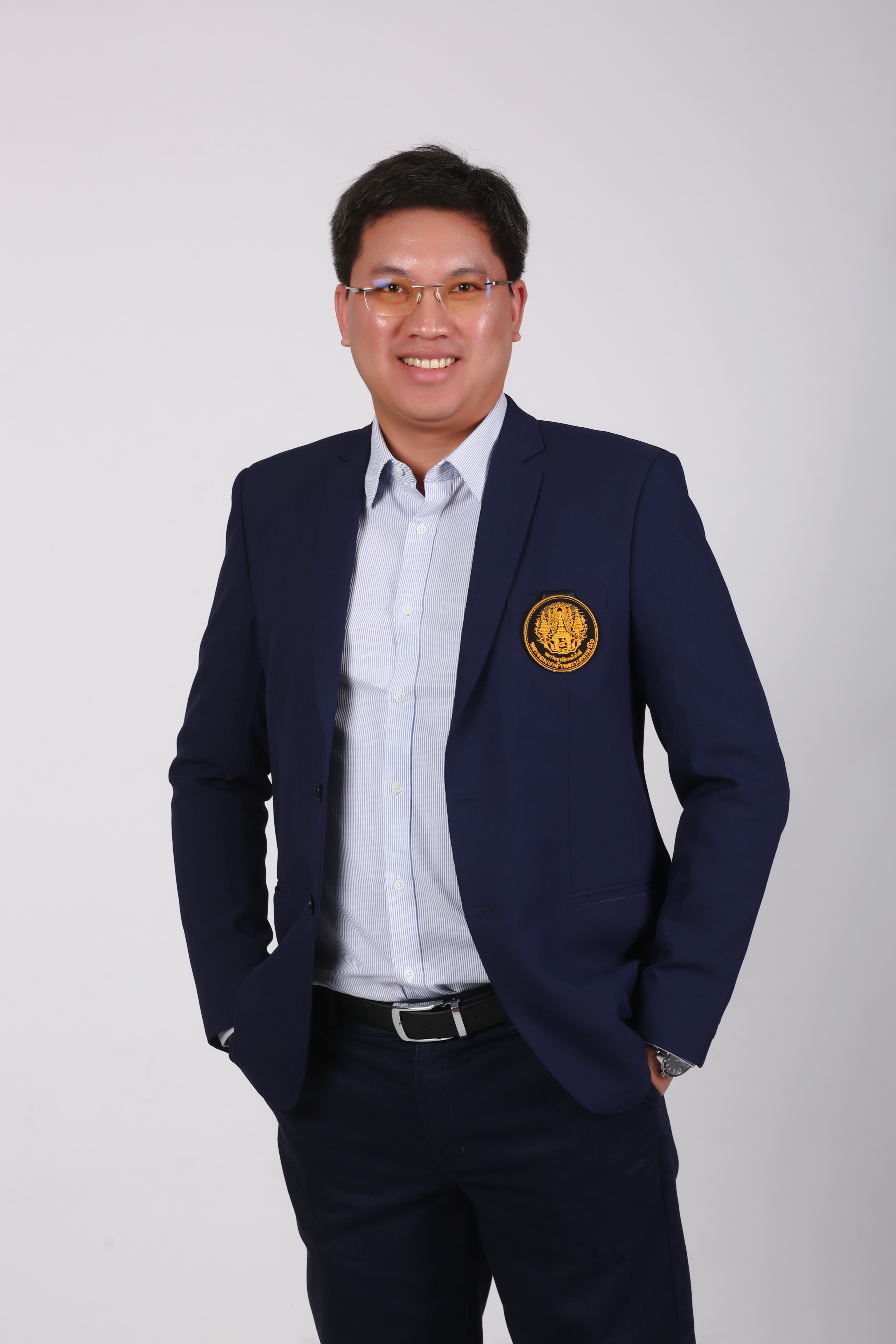 รองศาสตราจารย์ ดร.เชษฐวุฒิ ภูมิพิพัฒน์พงศ์