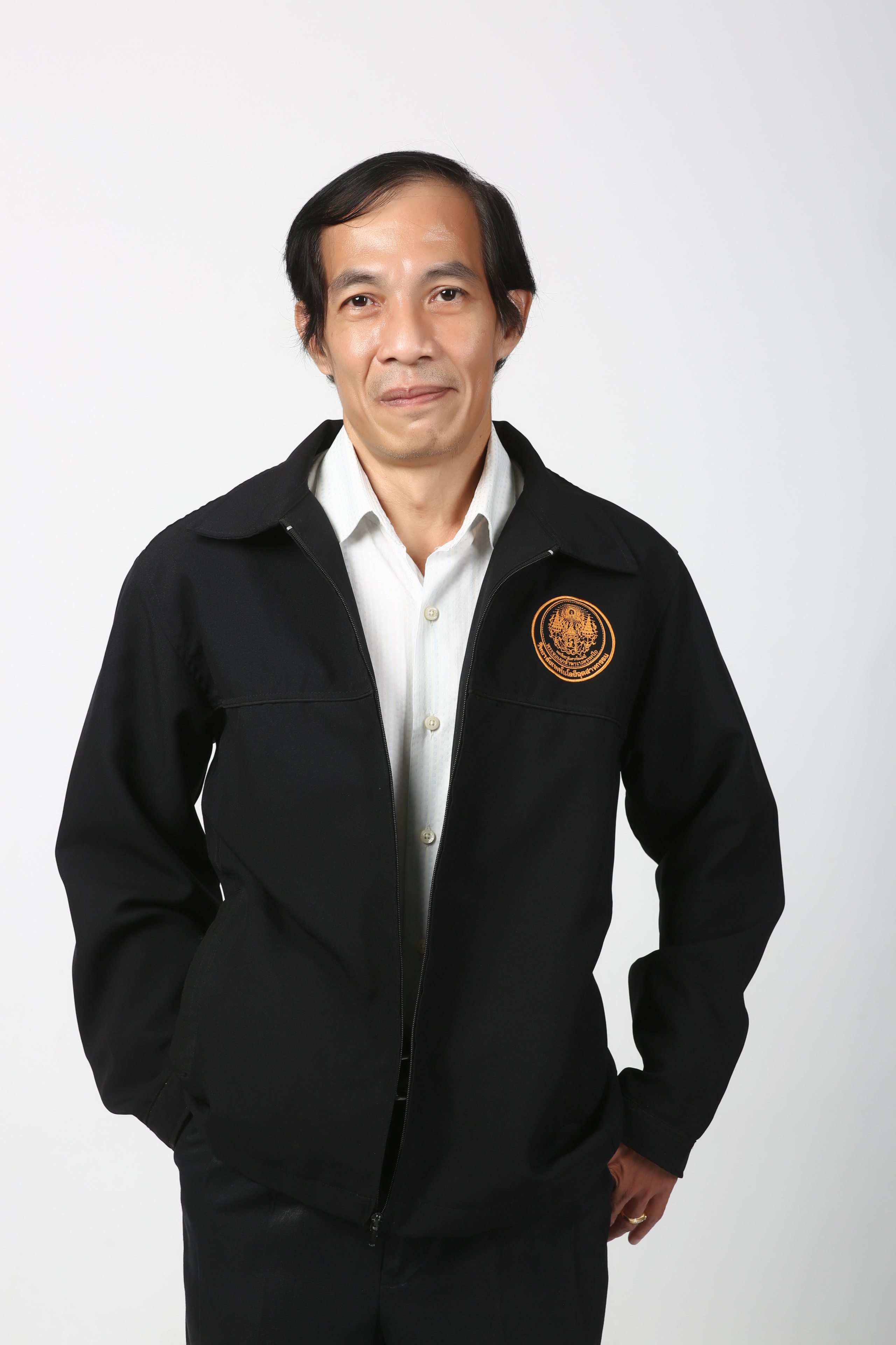 รองศาสตราจารย์ สิทธิพร ใหญ่ธนายศ