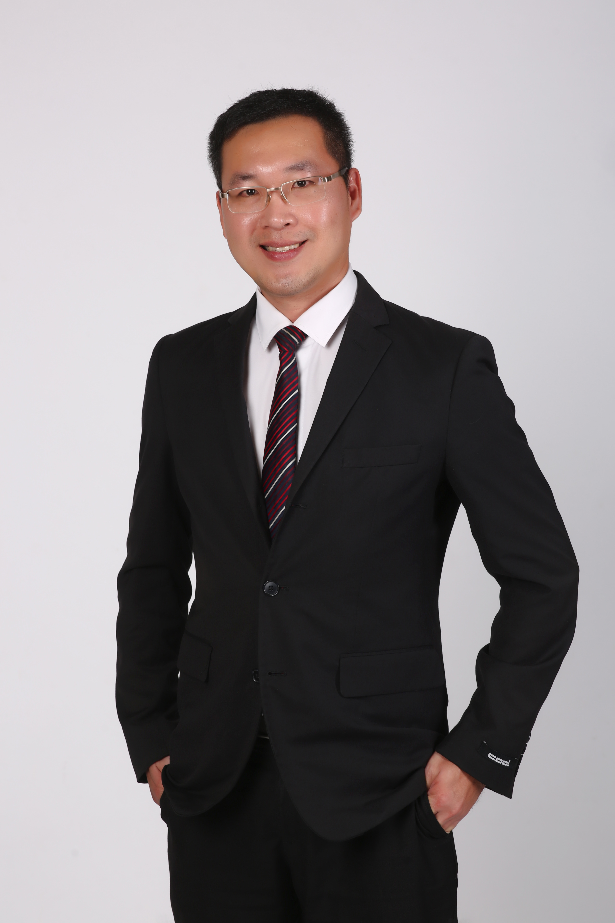 อาจารย์ ดร.วีระ ศรีอริยะกุล